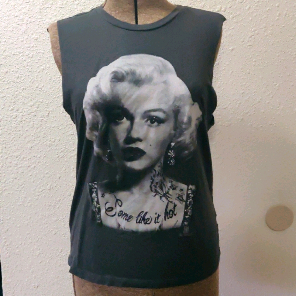 Marilyn Monroe Mighty Fine Red Carpet Noir Lg
